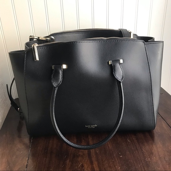 kate spade Handbags - Large Kate Spade purse